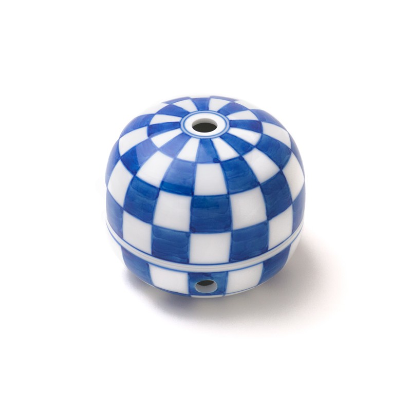 Wierookbrander Miyuki Ichimatsu