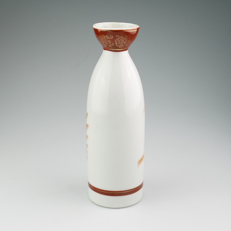 Sake bottle Aka Sansui