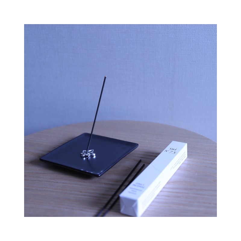 Daily Incense sui No.75